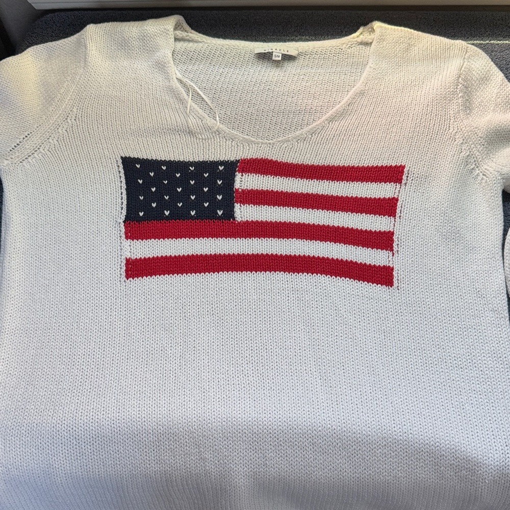 Pre Owned Miracle White Sweater with Flag Design